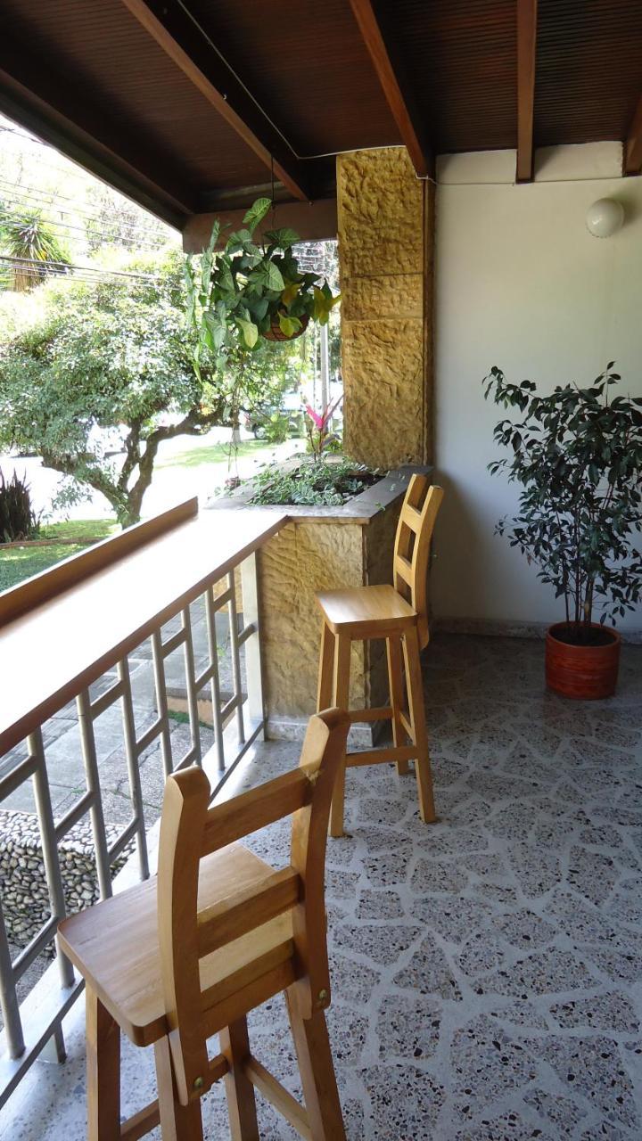 Iris Hostel Medellin Exterior photo